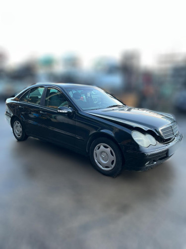 MERCEDES-BENZ CLASE C (BM 203) BERLINA б/у