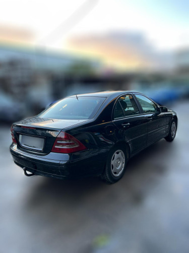 MERCEDES-BENZ CLASE C (BM 203) BERLINA б/у