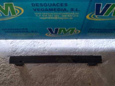 REFUERZO PARAGOLPES DELANTERO