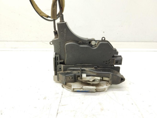 CERRADURA PUERTA DELANTERA DERECHA MITSUBISHI GRANDIS (NA0W) 