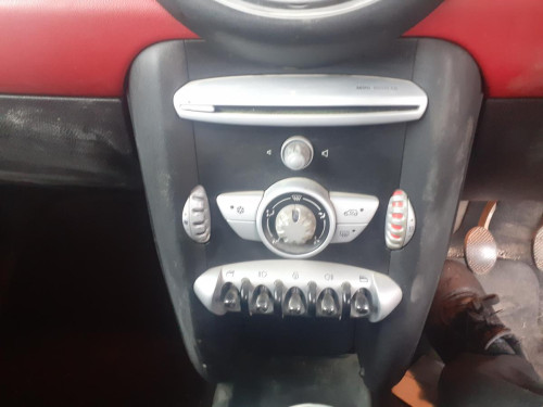  SISTEMA AUDIO / RADIO CD MINI MINI (R56) 
