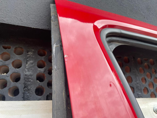 PUERTA DELANTERA DERECHA 