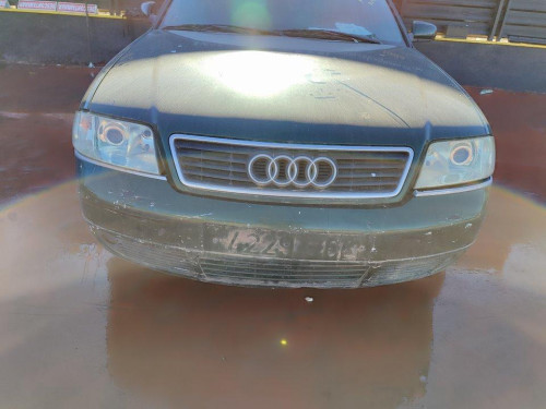  AUDI A6 BERLINA (4B2) 