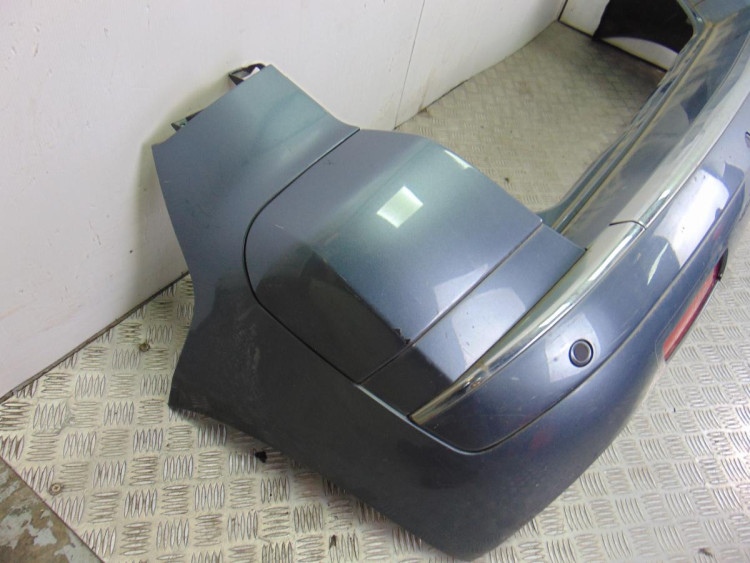 PARAGOLPES TRASERO
