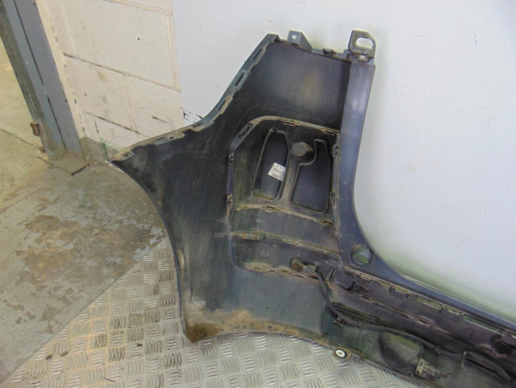 PARAGOLPES TRASERO