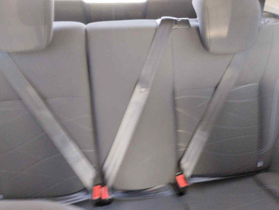 CINTURON SEGURIDAD TRASERO DERECHO