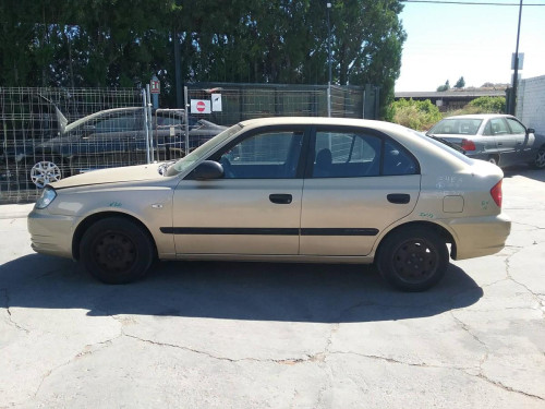 HYUNDAI ACCENT (LC) — vehículo donante para recambios 