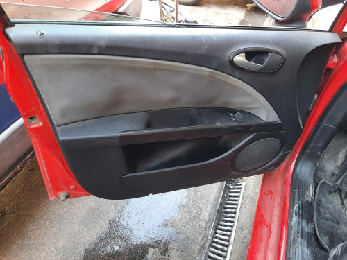 SEAT LEON (1P1) 