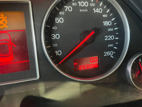  AUDI A4 BERLINA (8E) 