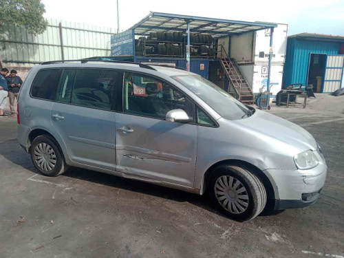  VOLKSWAGEN TOURAN (1T1) 