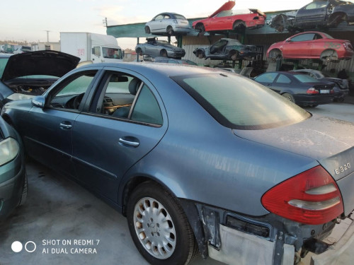  MERCEDES-BENZ CLASE E (BM 211) BERLINA 