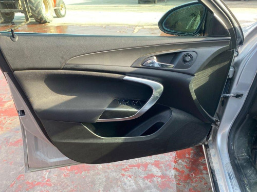  OPEL INSIGNIA BERLINA 