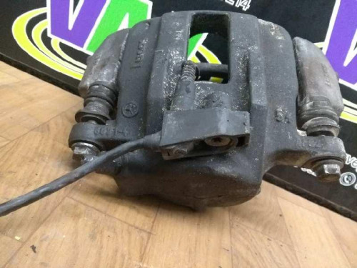 PINZA DE FRENO DELANTERA IZQUIERDA 