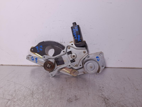 ELEVALUNAS TRASERO DERECHO Mitsubishi GALLOPER (HYUNDAI)(02.1998) 
