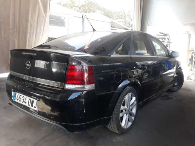 OPEL VECTRA C BERLINA
