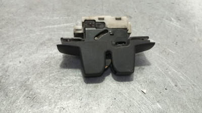 CERRADURA MALETERO / PORTON