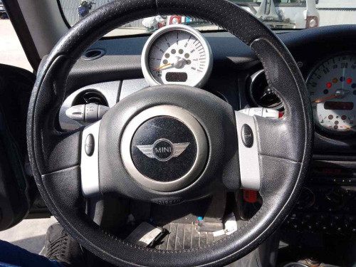 MINI MINI (R50,R53) — автомобиль-донор на запчасти 