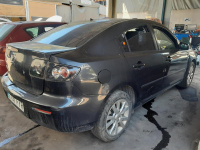 MAZDA 3 BERLINA (BK)