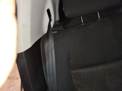 CINTURON SEGURIDAD TRASERO DERECHO