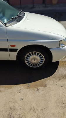 ALETA DELANTERA DERECHA Ford Escort Berl./Turnier (1995->)
