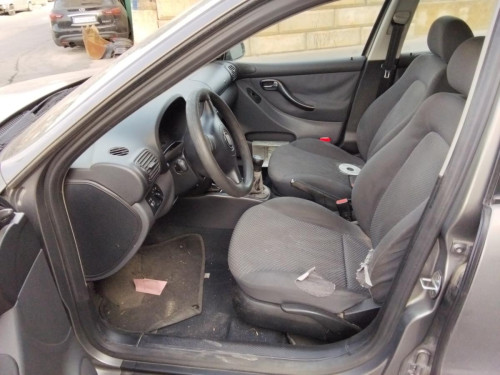 SEAT LEON (1M1) — автомобиль-донор на запчасти 