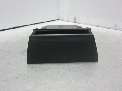 CENICERO, SEAT, LEON (5F1)