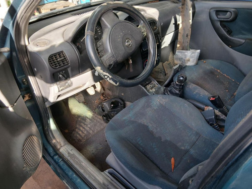 OPEL CORSA C — автомобиль-донор на запчасти 