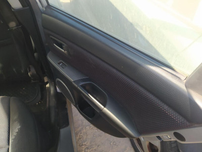 CERRADURA PUERTA TRASERA DERECHA