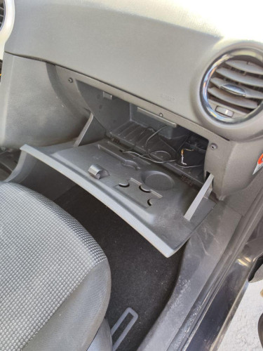 GUANTERA Opel CORSA D 