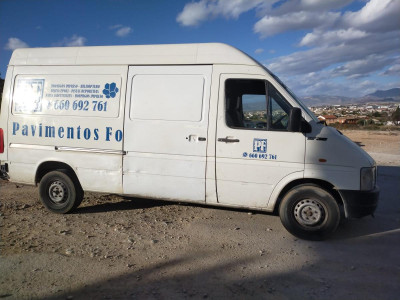 VOLKSWAGEN LT FURGÓN/COMBI