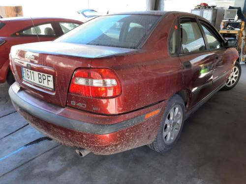  VOLVO S40 BERLINA 
