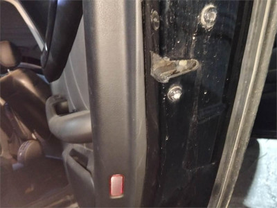 CERRADURA PUERTA TRASERA DERECHA