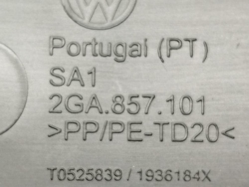  GUANTERA VOLKSWAGEN T-ROC (D11) 
