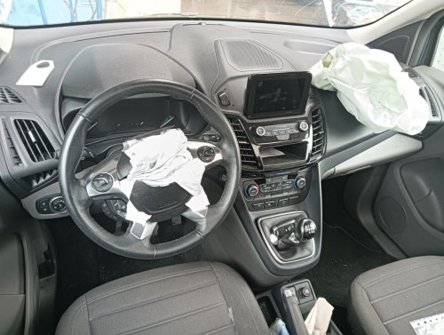 FORD TOURNEO CONNECT (CHC) — vehículo donante para recambios 
