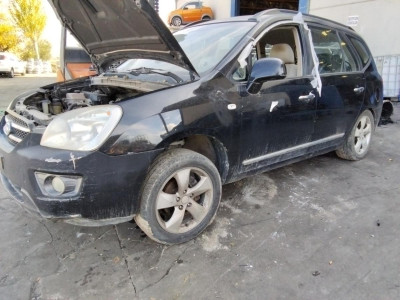 KIA CARENS (UN)