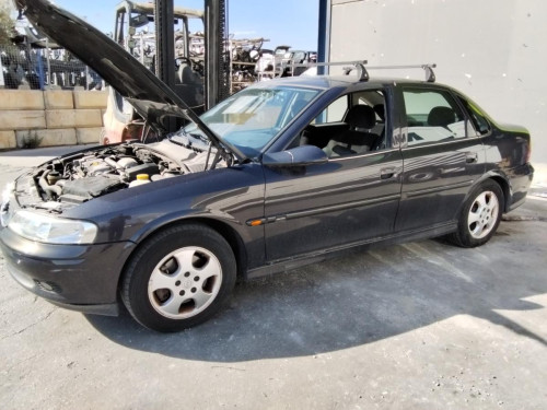  OPEL VECTRA B BERLINA 