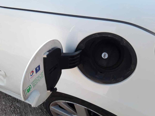 TAPA EXTERIOR COMBUSTIBLE Peugeot 207 CC CABRIO-COUPÉ 