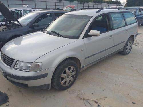  RETROVISOR IZQUIERDO Volkswagen PASSAT VARIANT (3B5) 