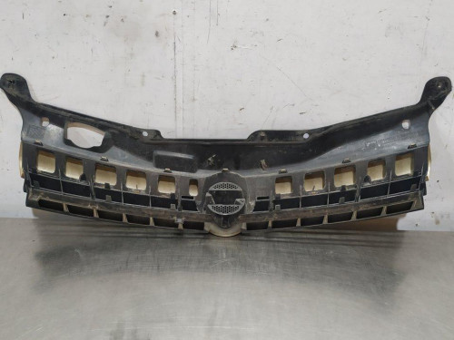  REJILLA DELANTERA OPEL ASTRA H BERLINA 