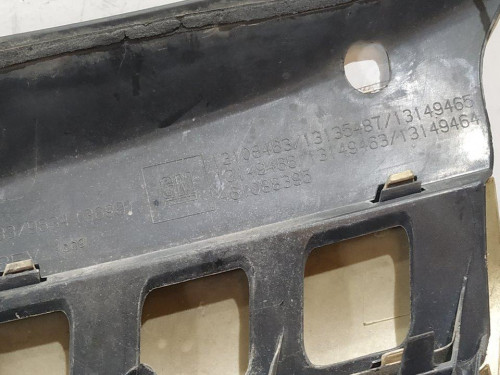  REJILLA DELANTERA OPEL ASTRA H BERLINA 