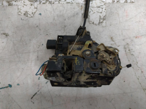CERRADURA PUERTA DELANTERA DERECHA Skoda OCTAVIA BERLINA (1U2) 