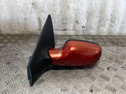 RETROVISOR IZQUIERDO 