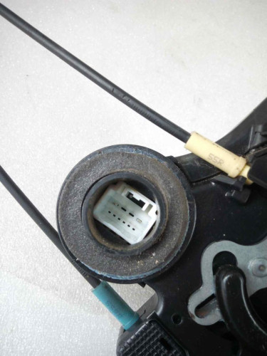  CERRADURA PUERTA TRASERA DERECHA DAIHATSU TERIOS (J2...)(2006) 