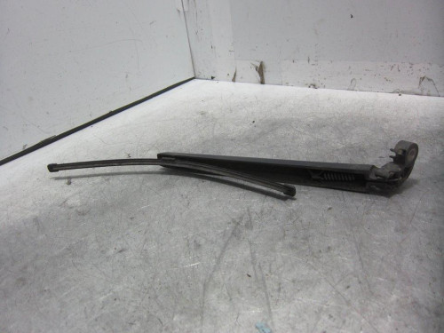  BRAZO LIMPIA TRASERO PORSCHE CAYENNE (TIPO 92A) 