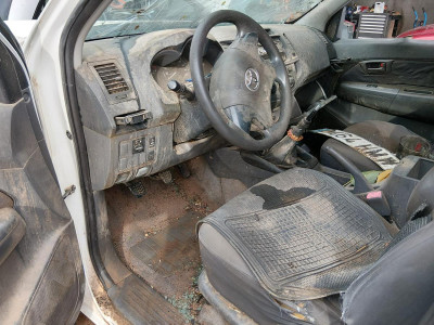 TOYOTA HILUX (KUN)