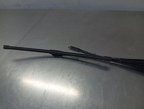  BRAZO LIMPIA DELANTERO DERECHO Mercedes-Benz CLASE ML (BM 164) 