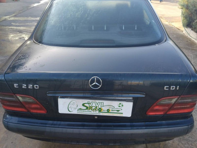 TAPA MALETERO Mercedes-Benz E Berlina (BM 210)(1995->)