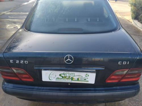 TAPA MALETERO Mercedes-Benz E Berlina (BM 210)(1995->) Mercedes-Benz E Berlina (BM 210)(1995->) 