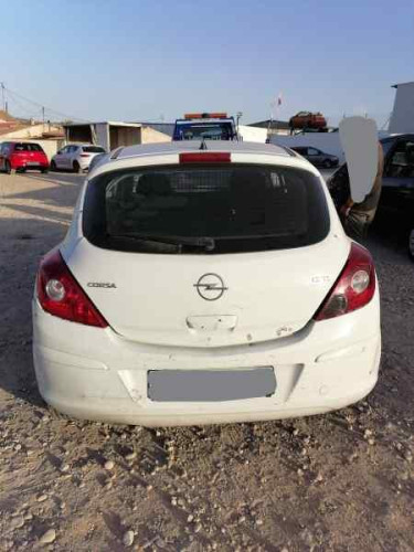 OPEL CORSA D — vehículo donante para recambios 