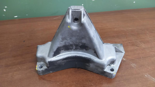 SOPORTE MOTOR Mitsubishi MONTERO (V20/V40) 